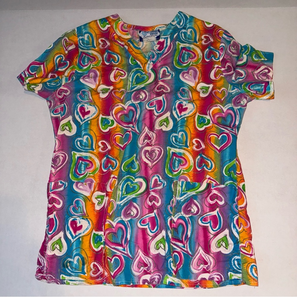 Comfy Cotton Scrub Top Multicolor Hearts V Neck Small? See Pics For Measurements